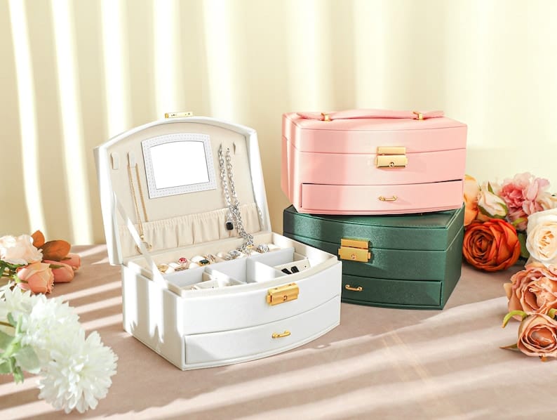 Luxe Nest Jewelry Organizer Box – Elegant Mirror Storage for Jewelry & Travel